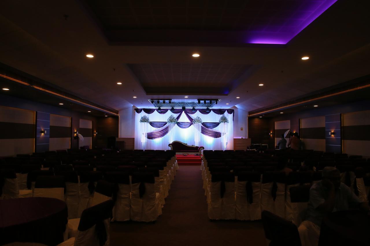 Kga Elite Continental Hotel Tiruvalla Exterior photo