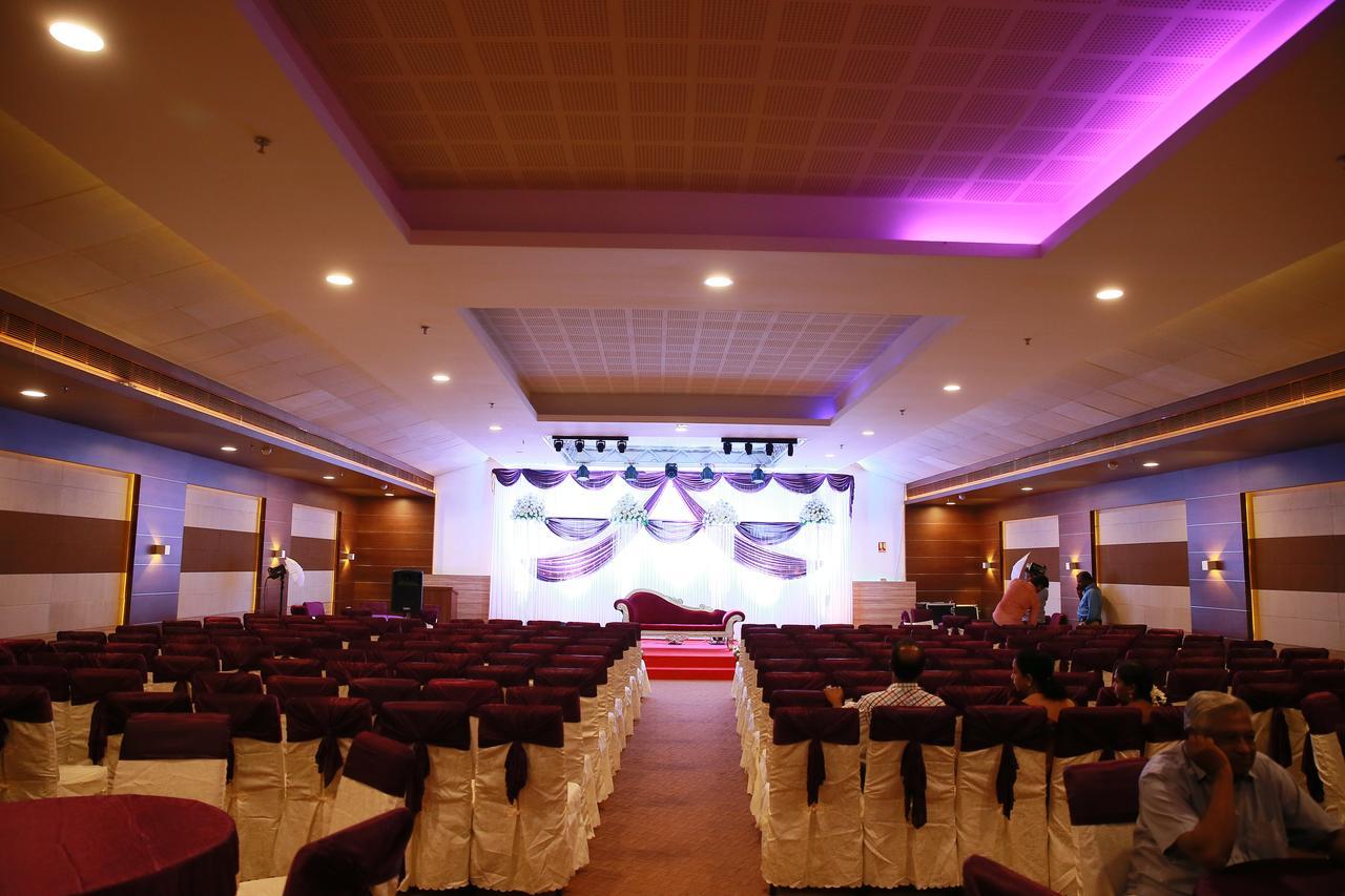 Kga Elite Continental Hotel Tiruvalla Exterior photo