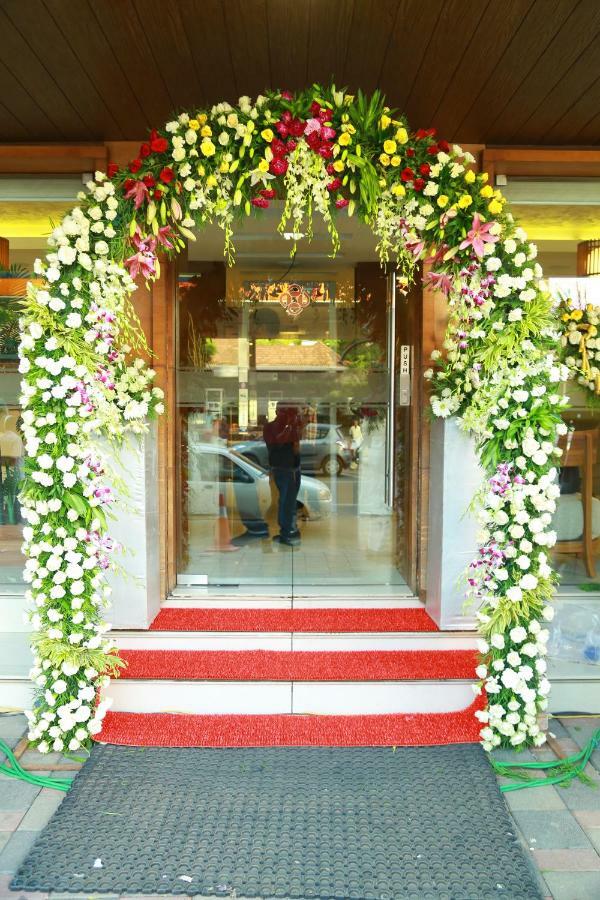 Kga Elite Continental Hotel Tiruvalla Exterior photo